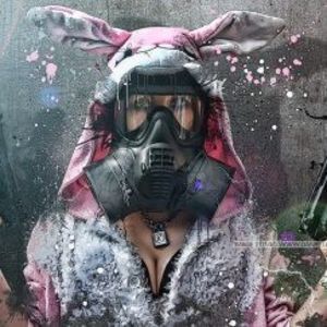 Meet your Posher, Ellie